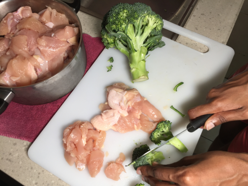 photo showing possible food cross contamination